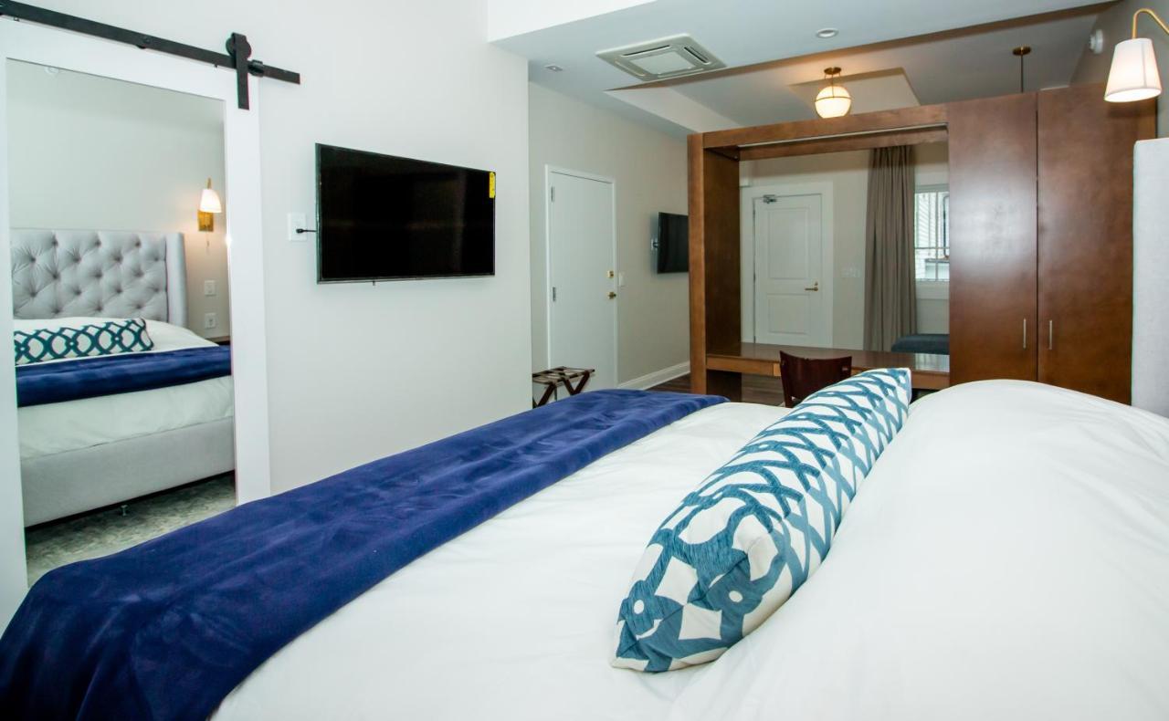 The Colonial Inn Hillsborough Bagian luar foto