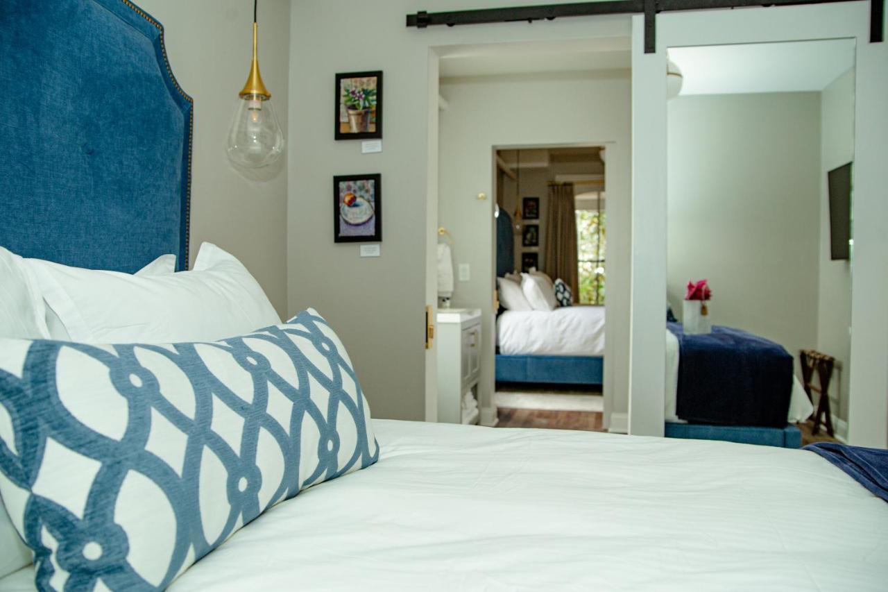 The Colonial Inn Hillsborough Bagian luar foto
